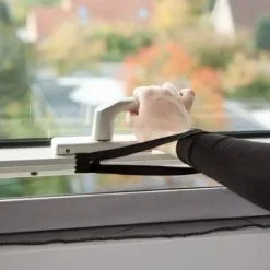 JYSK Internal Insektsnät NYORD 130x150 T/fönster M/blixtlås Osort. 6 JYSK Internal Insektsnät NYORD 130x150 T/fönster M/blixtlås Osort. -Sovrum affär 107253