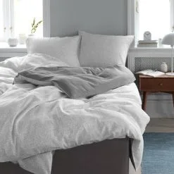 JYSK Påslakanset SELMA Satin 150x210 Grå/vit -Sovrum affär 115587