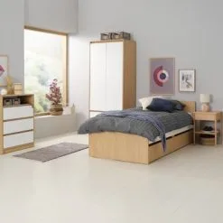 Garderob BILLUND 80x193 Vit/ek 11 Garderob BILLUND 80x193 Vit/ek -Sovrum affär 188048 3